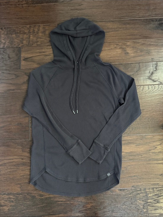 Under Armour Tops - Under Armour Women's Black Long-Sleeve Look Hooded Tee